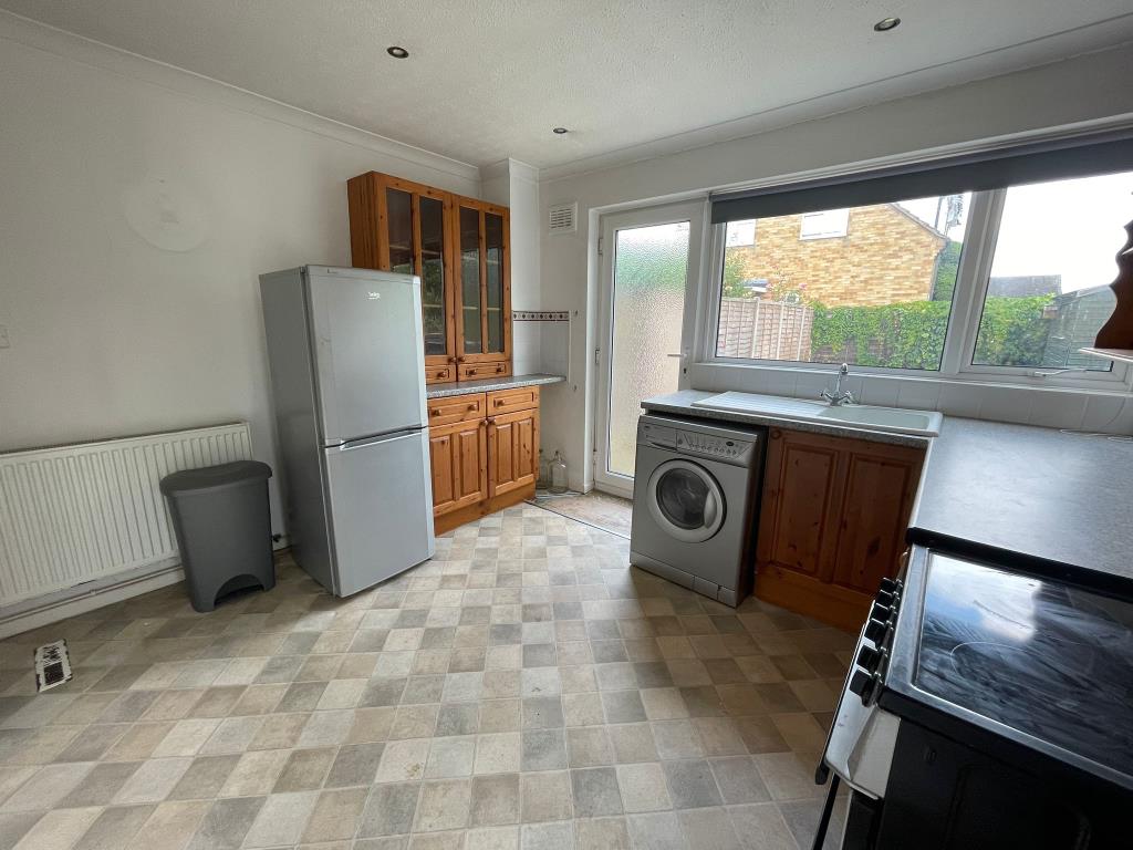 Lot: 113 - END-TERRACE HOUSE WITH PLANNING FOR ADDITIONAL PROPERTY - 